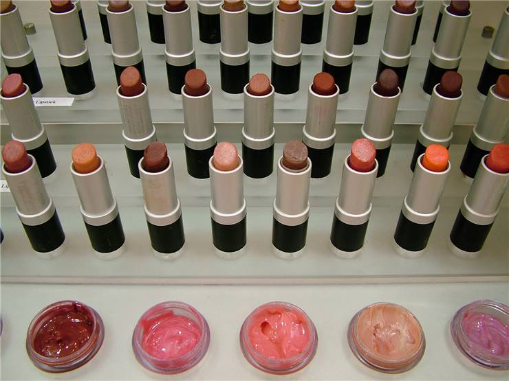 Making Lipsticks